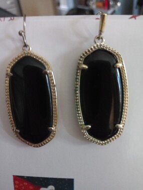 Kendra Scott  black earrings gold tone